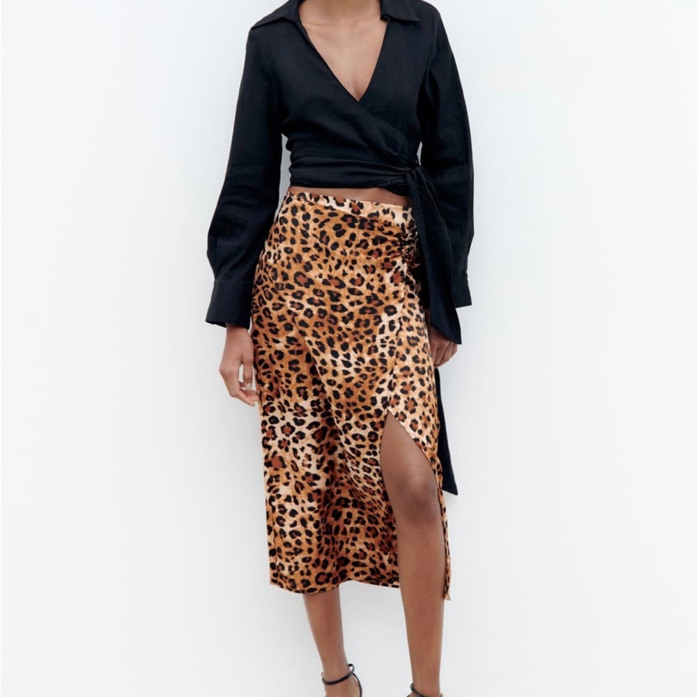 Zara midi sateen animal print xs skirt